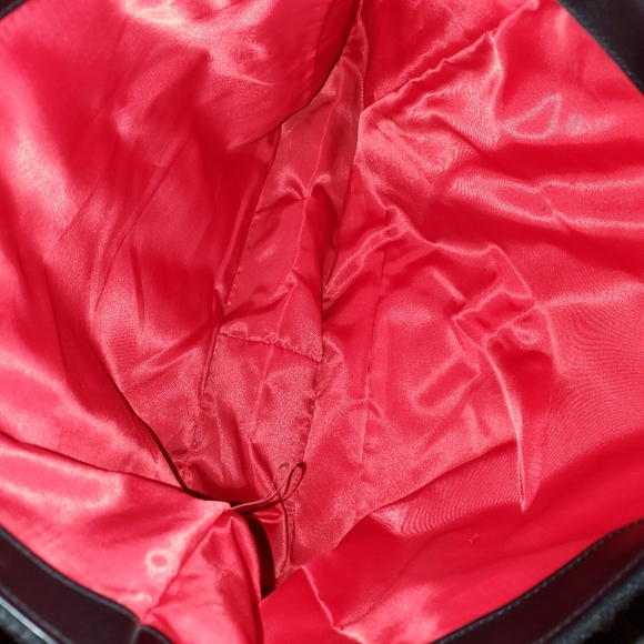 Givenchy - Picture 4 of 5